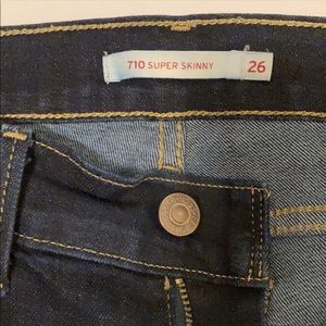 Levi’s 710 Super Skinny Jeans size 26